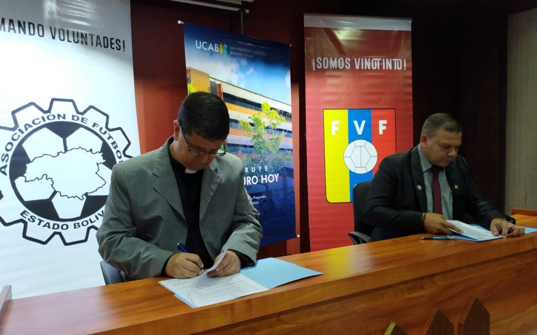 Convenio UCAB y Asociación de Fútbol del estado Bolívar beneficiará a más de diez mil niños