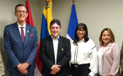 UCAB Guayana recibió visita del embajador de Países Bajos