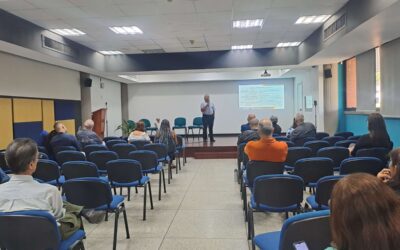 Expertos plantean posibilidades para superar modelo extractivista en Guayana