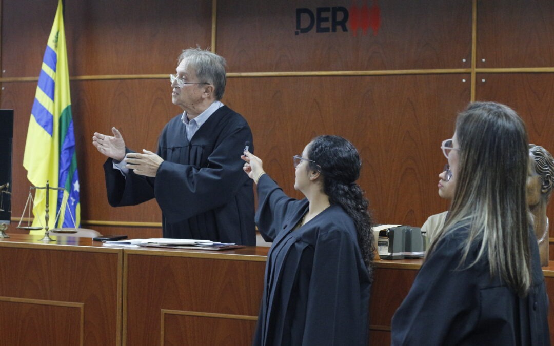 Juicio a la carrera de Educación: inspirando a nuevas generaciones