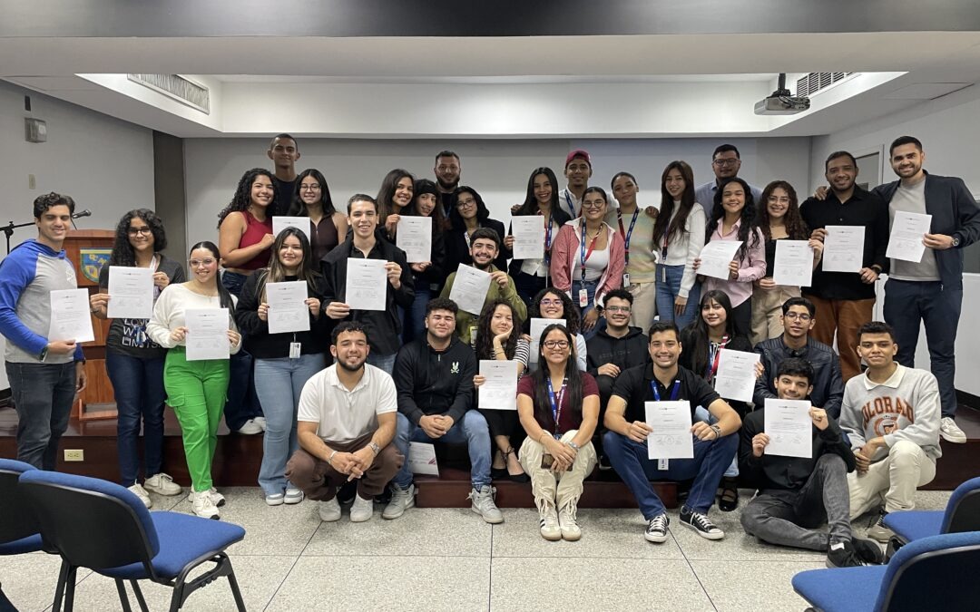 UCAB Guayana da la bienvenida a su nuevo liderazgo estudiantil y reconoce gestión 2024-2025