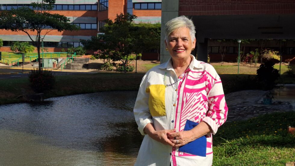 María Teresa Sánchez: Mujer protagonista 2026 por su trayectoria docente y de servicio social