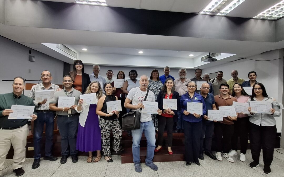 Facultad de Ingeniería premia la excelencia y el compromiso de su comunidad
