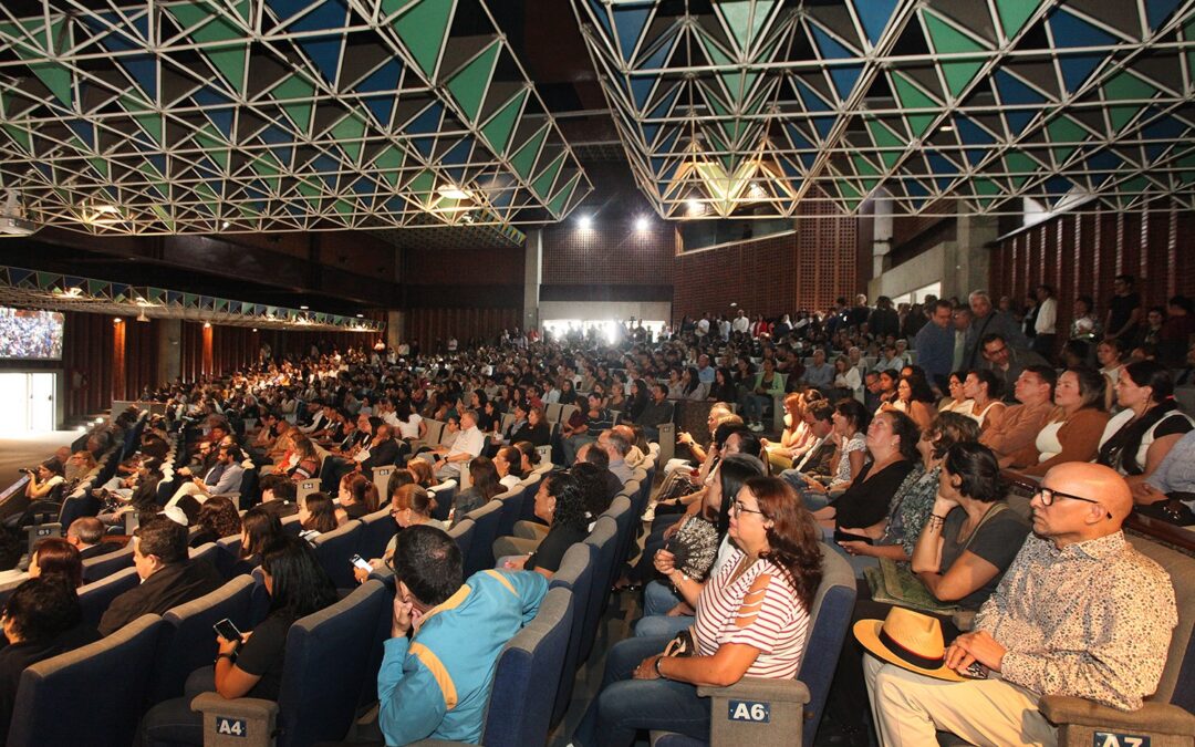 “Hay que levantar la nación”: rector Arturo Peraza encabezó misa por víctimas de terremotos