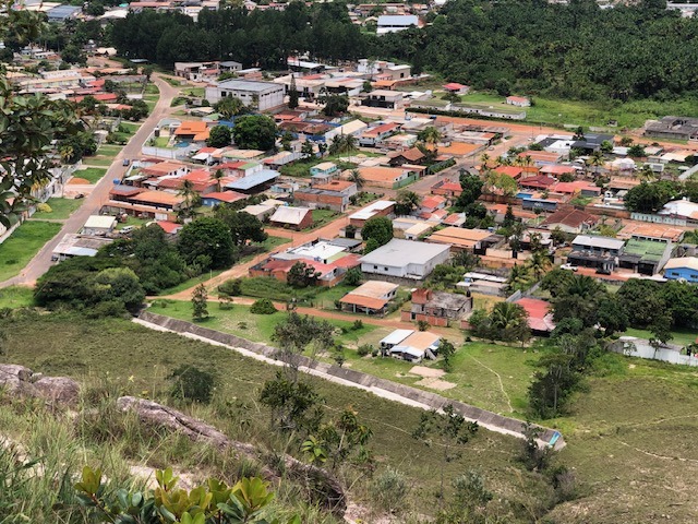 La UCAB Guayana lidera una iniciativa que busca mitigar el impacto de inundaciones en comunidades vulnerables en Santa elena de Uairén.