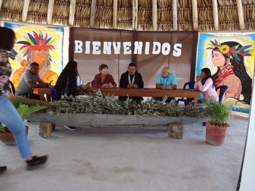La UCAB Guayana lidera una iniciativa que busca mitigar el impacto de inundaciones en comunidades vulnerables en Santa elena de Uairén.