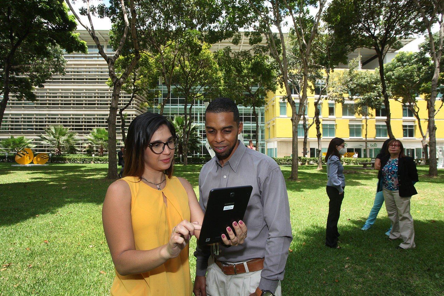 Profesores-de-postgrado-75 ucab-minors