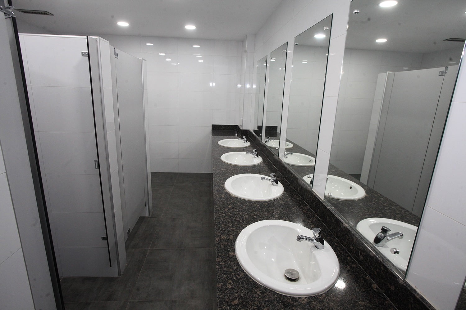 36. Remodelación Baños. Rectorado