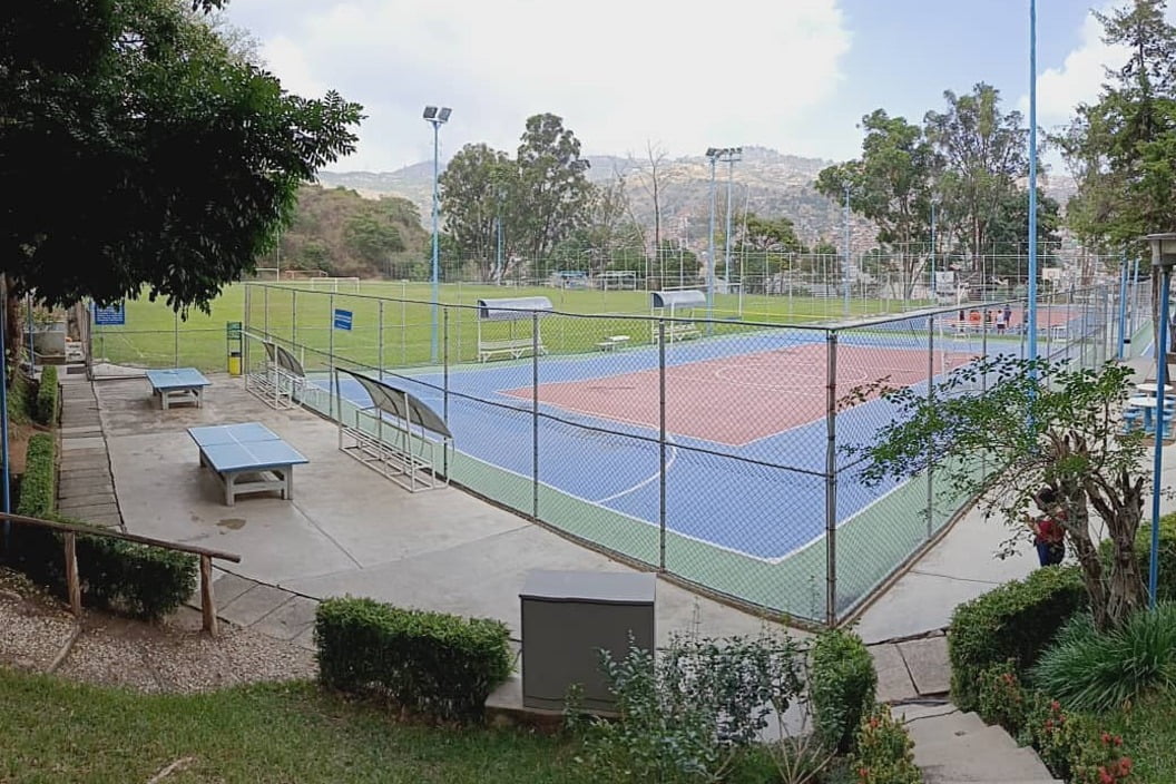 63. Adecuaciones generales a instalaciones deportivas (canchas de baloncesto y fútbol)