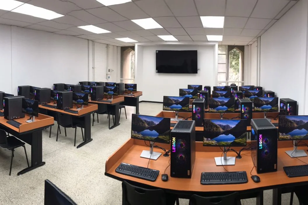 66. Salón de Computación A4-P2