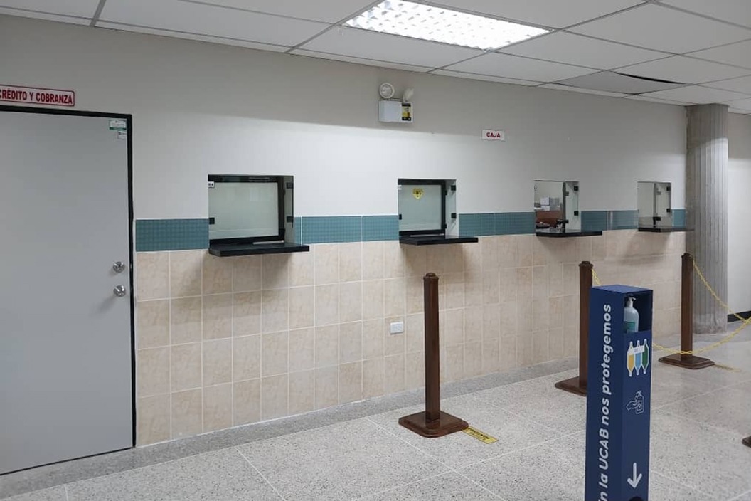 75. Modificación de aula del Módulo IV para reubicar la Caja UCAB Guayana