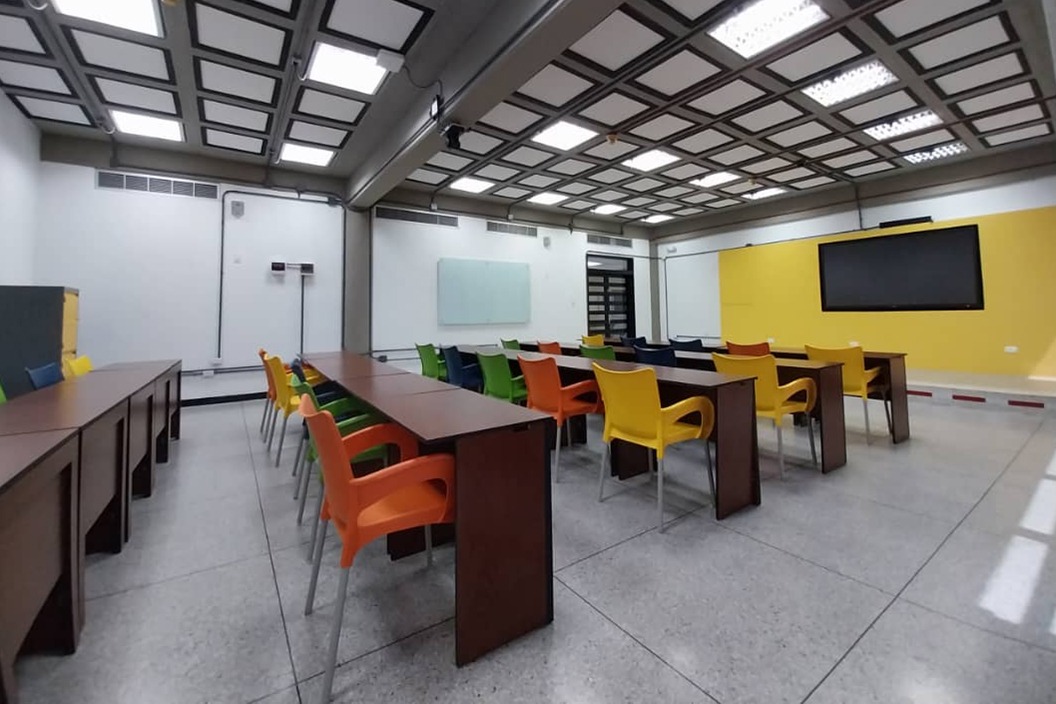 79. Aula Tecnológica A2-15 en UCAB Guayana