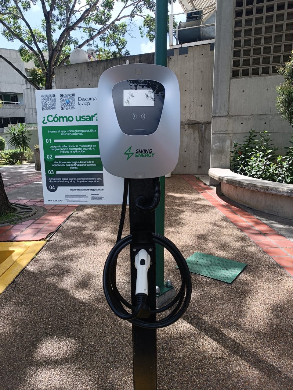 94. Proyecto cargadores para vehículos eléctricos campus UCAB.