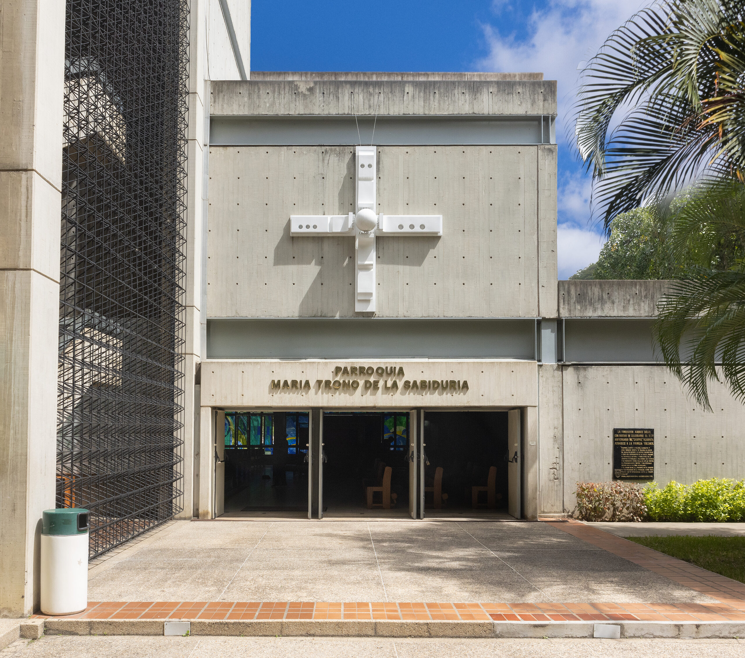 María Trono de la Sabiduría - Parroquia UCAB