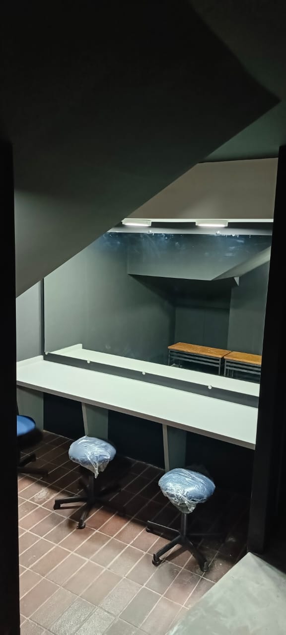 120. Remodelación del área de camerinos Teatro UCAB